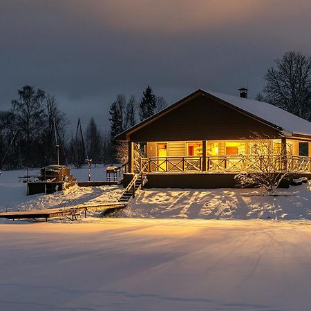 Вилла Holiday House "Bruklenes" Талси Экстерьер фото